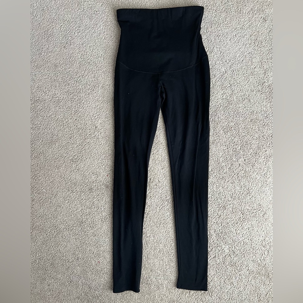 Jessica Simpson maternity leggings
